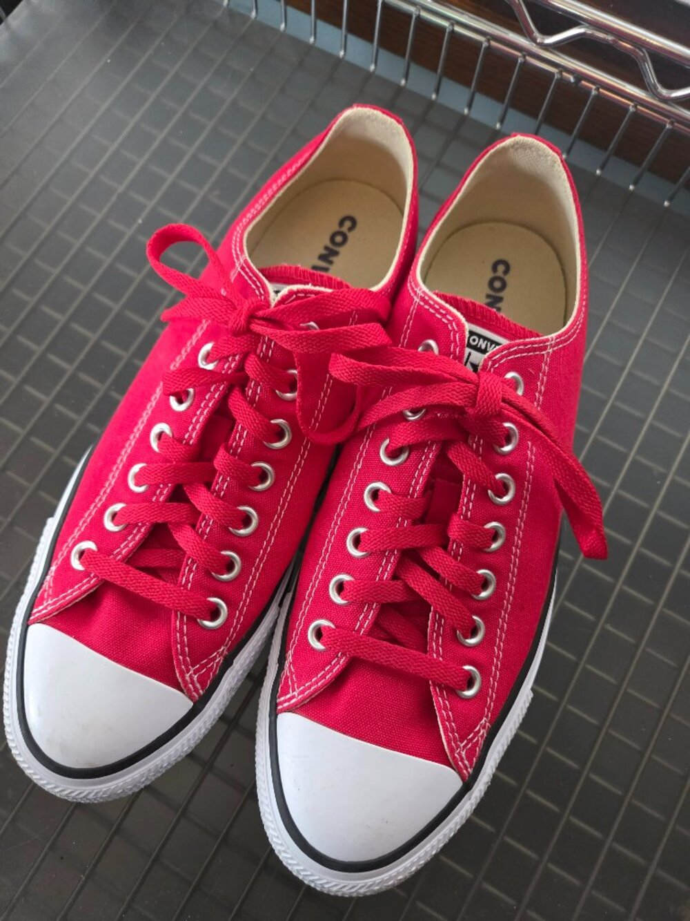 Converse Chuck Taylor All Star Low Top Sneaker Red M8.5 W10.5